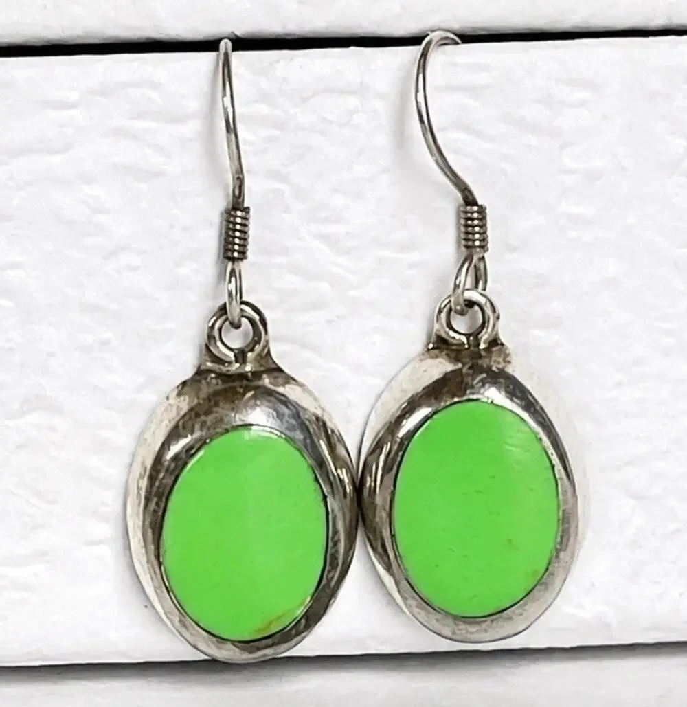 Vintage Sterling Silver Gaspeite Drop Earrings Green Dangle Southwest 925 Oval